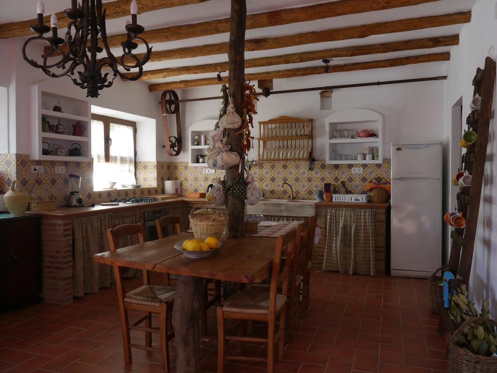 Hotel El Molino Del Abuelo à Montecorto Extérieur photo
